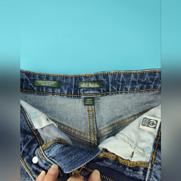 Wild Fable Womens Size 00/R Denim Jean Shortie Shorts Cuffed Raw Hem Medium Wash - Picture 5 of 12